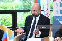 Müstəmləkəçiliyə dair beynəlxalq konfransın iştirakçıları ADA Universitetində olub - FOTO 