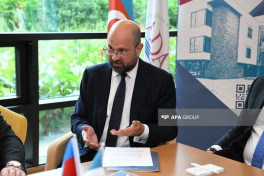 Müstəmləkəçiliyə dair beynəlxalq konfransın iştirakçıları ADA Universitetində olub - FOTO 