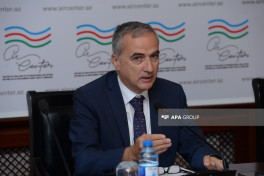 “Daşları toplamaq vaxtıdır” nəşrinin təqdimatı keçirilib - FOTO 