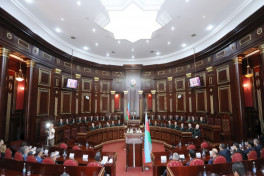 Yeni təyin olunmuş hakimlər and içiblər
