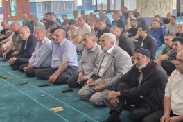 Naxçıvanda Qurban bayramı münasibətilə bayram namazı qılınıb