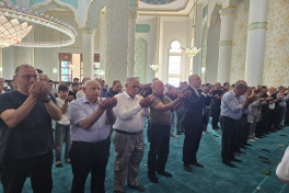 Naxçıvanda Qurban bayramı münasibətilə bayram namazı qılınıb