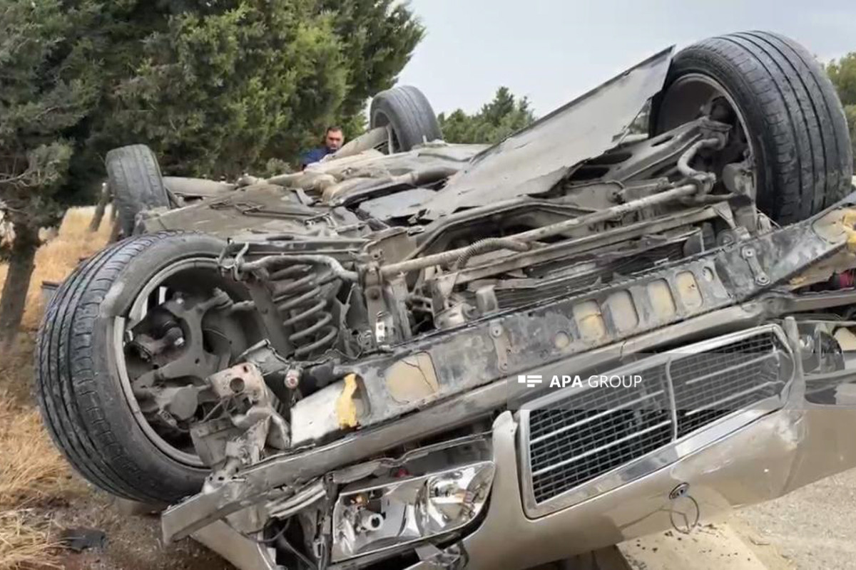 Sumqayıtda maşın aşıb, 12 yaşlı uşaq ölüb - FOTO 