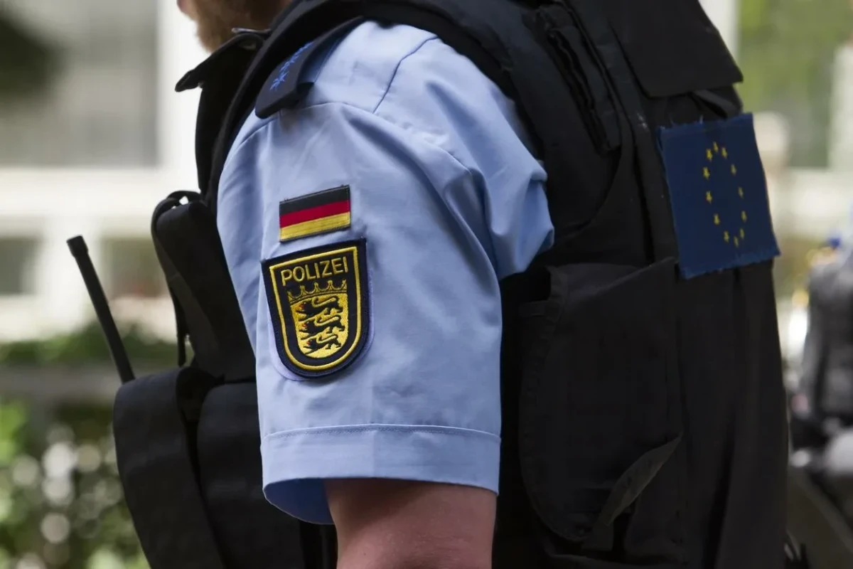 Almaniya hökuməti polis işçilərini elektroşokerlərlə təchiz etmək istəyir