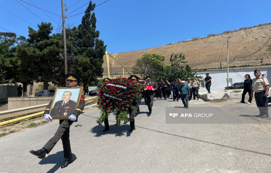 MN-in Mətbuat xidmətinin sabiq rəisi, şair Ramiz Məlikov dəfn edilib - YENİLƏNİB  - FOTO 