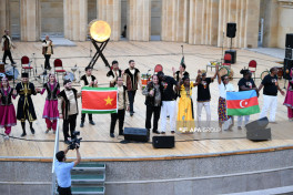 "Yaşıl Teatr"da "Qvadelup və Azərbaycan ritmləri və rəqsləri" adlı konsert proqramı keçirilib