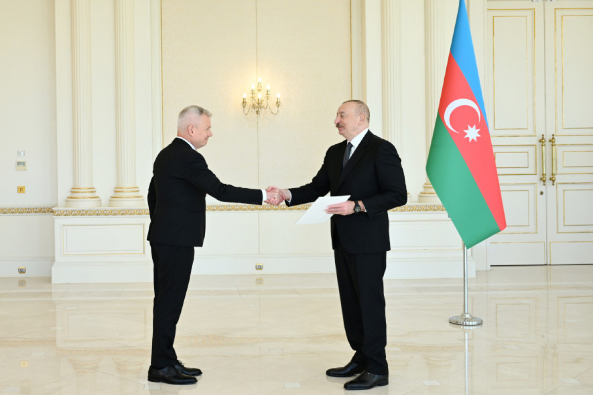 Prezident İlham Əliyev Polşanın yeni təyin olunmuş səfirinin etimadnaməsini qəbul edib
