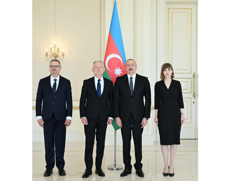 Prezident İlham Əliyev Polşanın yeni təyin olunmuş səfirinin etimadnaməsini qəbul edib