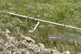 Şamaxıda kənd yollarında torpaq sürüşməsi olub - FOTO 