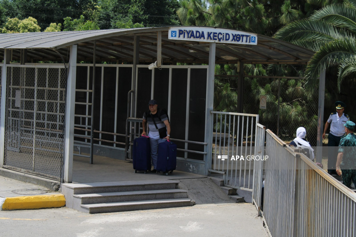 Bir qrup İran əsilli xarici vətəndaşın Azərbaycana təxliyəsi həyata keçirilib - FOTO 