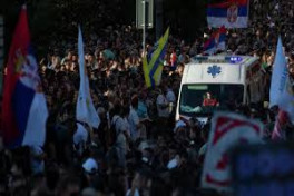 Belqradda etirazlar zamanı 48 polis əməkdaşı xəsarət alıb - YENİLƏNİB 