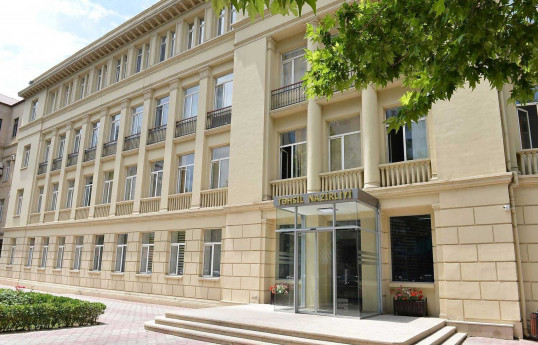 Səs yazısı yayılan məktəb direktoru işdən çıxarılıb