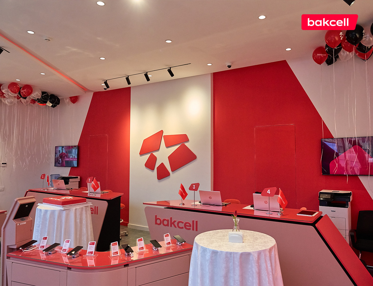 “Bakcell” Sumqayıtda yeni Müştəri Xidmətləri Mərkəzini istifadəyə verib