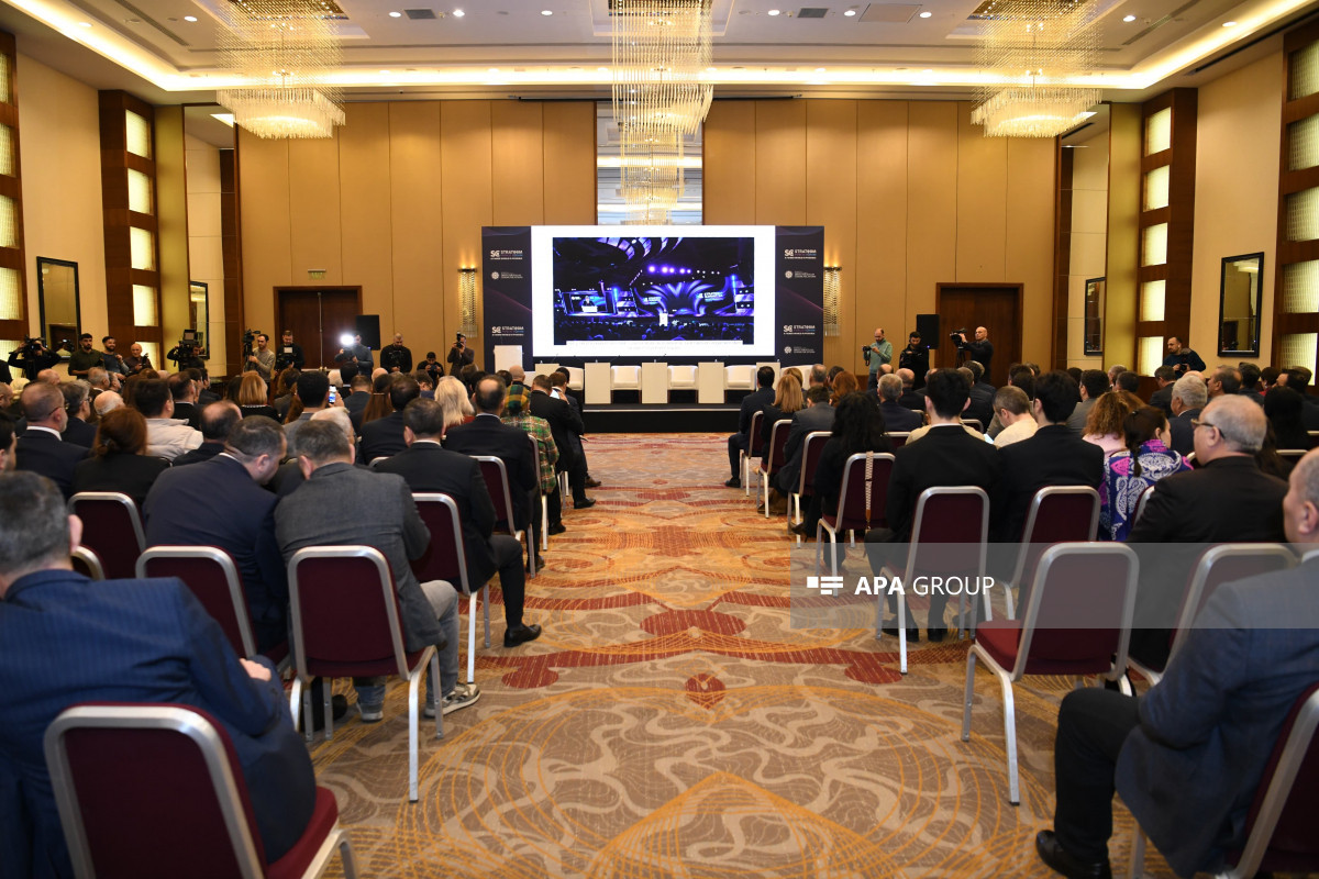 Bakıda “Stratcom Public Forum”u çərçivəsində panel müzakirə keçirilib - FOTO 