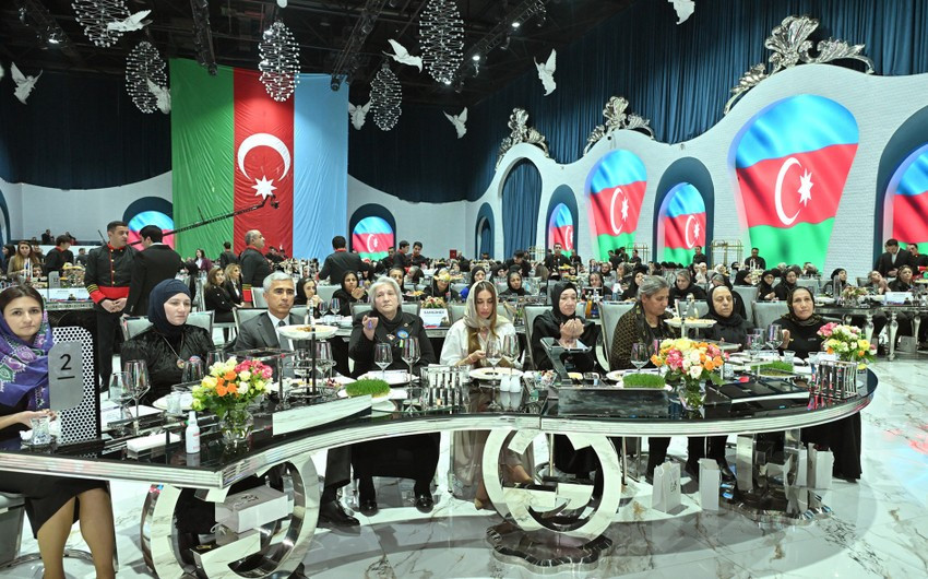 Arzu Əliyeva şəhid anaları ilə birgə iftar məclisində iştirak edib - FOTO 