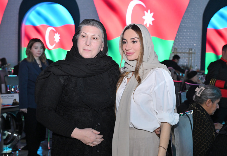 Arzu Əliyeva şəhid anaları ilə birgə iftar məclisində iştirak edib - FOTO 