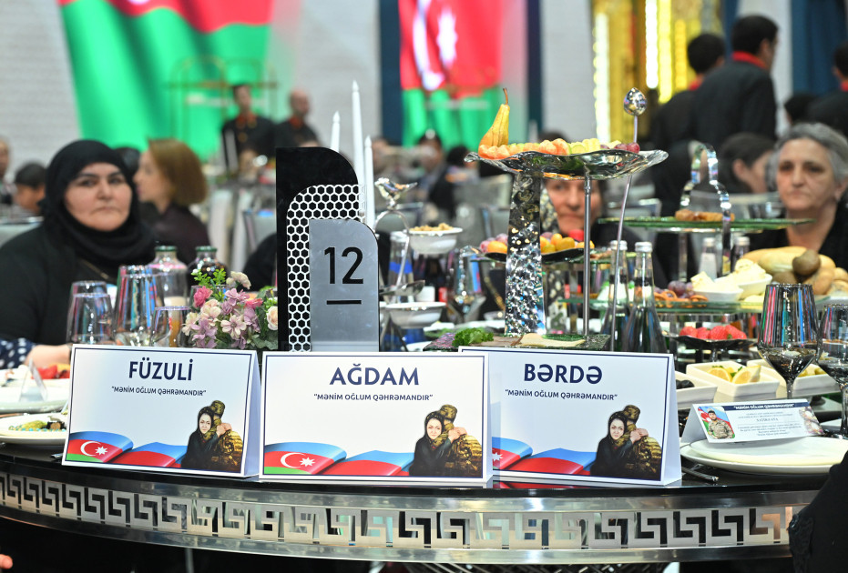Arzu Əliyeva şəhid anaları ilə birgə iftar məclisində iştirak edib - FOTO 