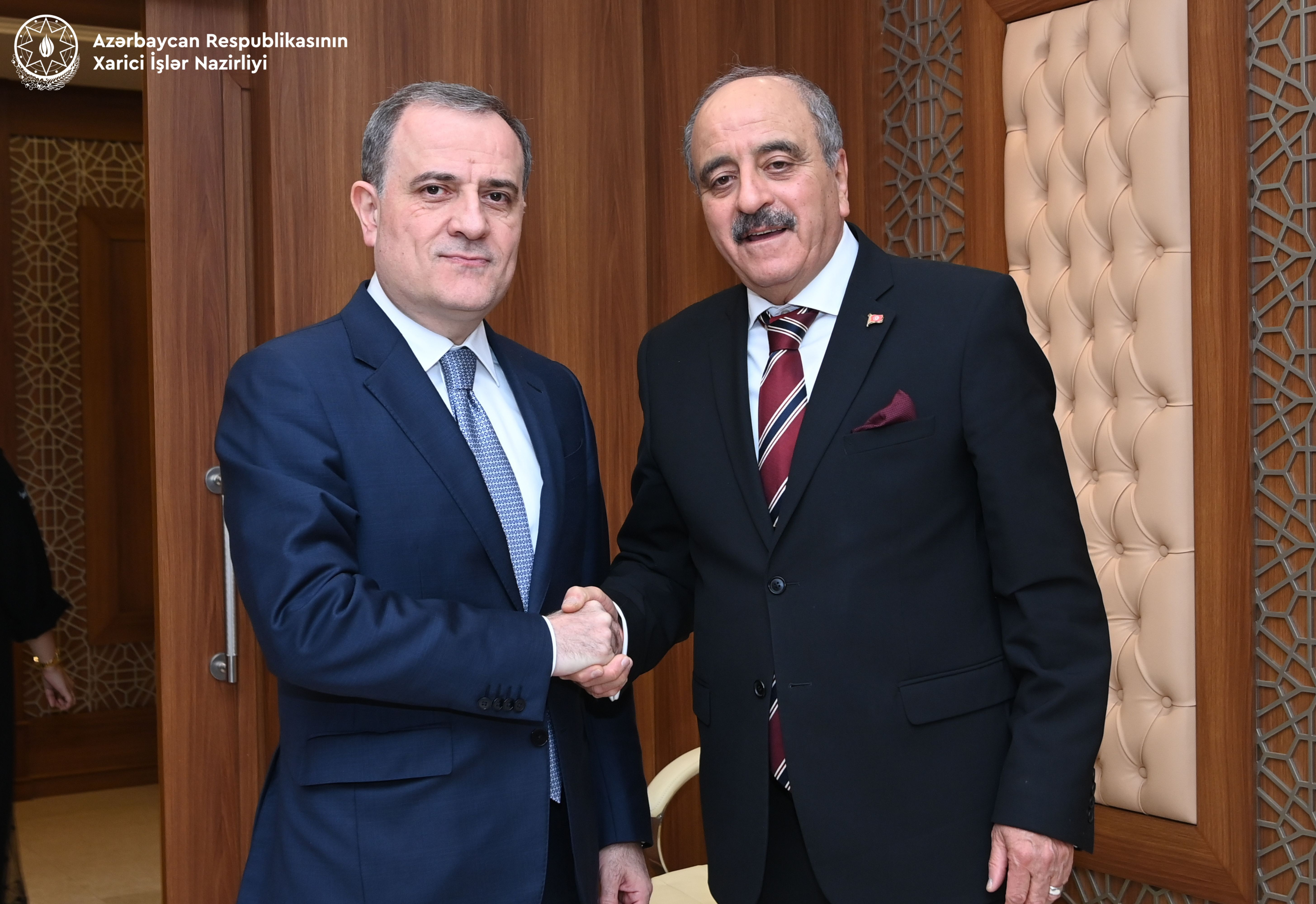 Azərbaycan və Tunis XİN rəhbərləri ikitərəfli və çoxtərəfli əməkdaşlığın perspektivlərini müzakirə edib
