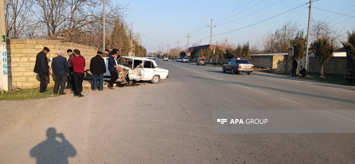 Ağcabədidə avtomobil hasara çırpılıb, sürücü xəsarət alıb - FOTO 