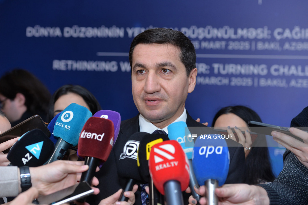 Azərbaycan Prezidentinin köməkçisi Ermənistanı konstitusiyasını dəyişməyə çağırıb