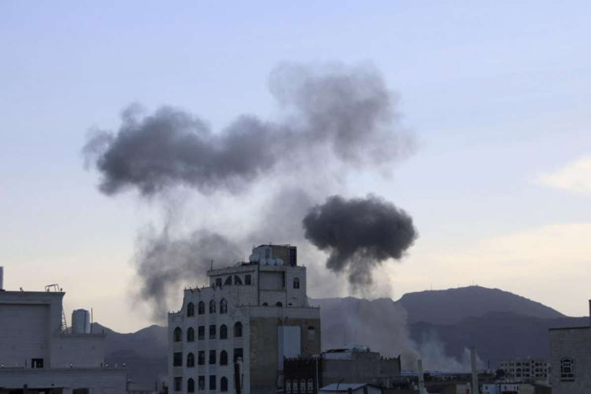 “Al Arabiya”: ABŞ Yəmənin Taiz şəhərində husilərin hərbi obyektlərinə zərbələr endirib
