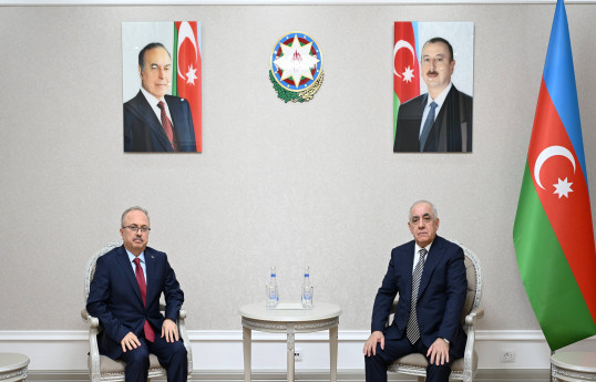 Baş nazir Türkiyə səfiri ilə görüşüb