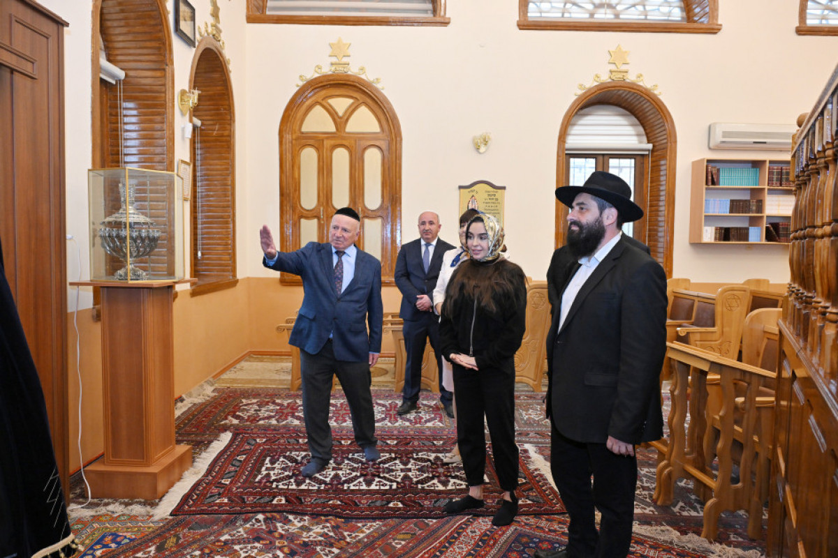 Leyla Əliyeva Qubadakı Qırmızı qəsəbədə “Altı günbəz” sinaqoqunda olub - FOTO 