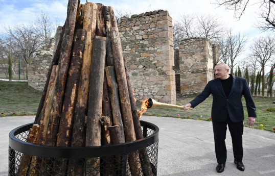Prezident və birinci xanım Ağdərənin Həsənriz kəndində sakinlərlə birlikdə Novruz tonqalını alovlandırıblar - YENİLƏNİB 