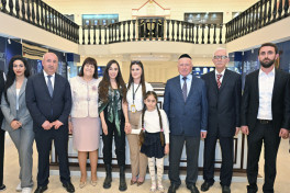 Heydər Əliyev Fondunun vitse-prezidenti Dağ Yəhudiləri Muzeyini ziyarət edib - FOTO 