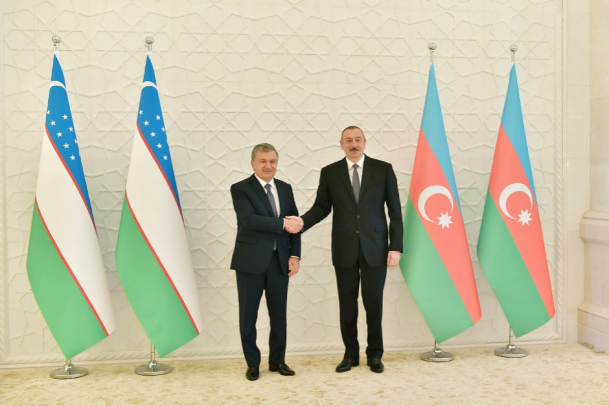 Prezidenti İlham Əliyevlə Prezident Şavkat Mirziyoyev arasında telefon danışığı olub