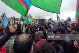 Gədəbəydə qar uçqununda həlak olmuş əsgər Bərdədə dəfn edilib - FOTO  - YENİLƏNİB 