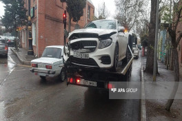 Gəncədə zəncirvarı qəza olub, xəsarət alanlar var
