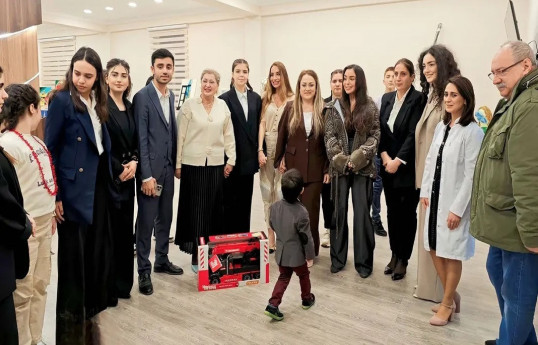 Leyla Əliyeva və Arzu Əliyeva “Azərbaycan Uşaqları” İctimai Birliyinin yeni inşa edilmiş binasının açılışını ediblər - FOTOLENT 