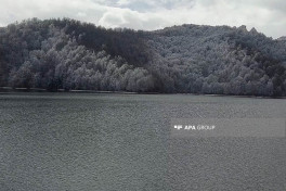 Göygöl və Maral gölə qar yağıb - FOTOLENT 