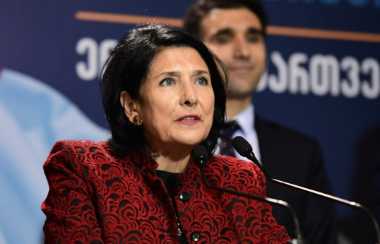 Gürcüstan prezidenti Zurabişvilinin “xarici təsir” qanununun ləğvi barədə iddiasını geri çəkib