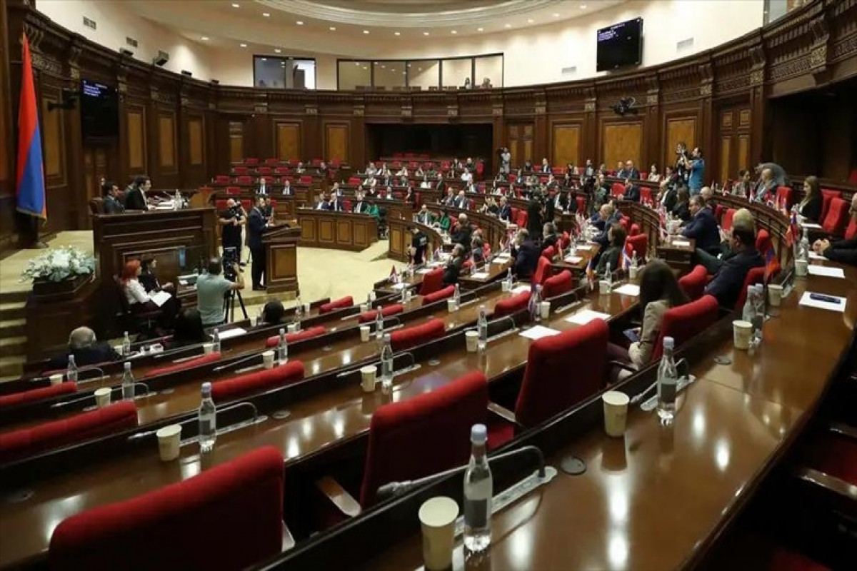 Ermənistan Parlamenti Aİ-yə üzvlük prosesinin başlanması haqqında qanun layihəsini qəbul edib