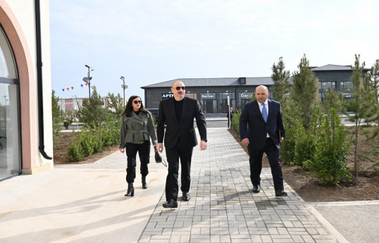 Prezident və birinci xanım Ağdamın Sarıcalı kəndinin birinci mərhələsinin açılışında iştirak ediblər - YENİLƏNİB-2  - FOTO  - VİDEO 