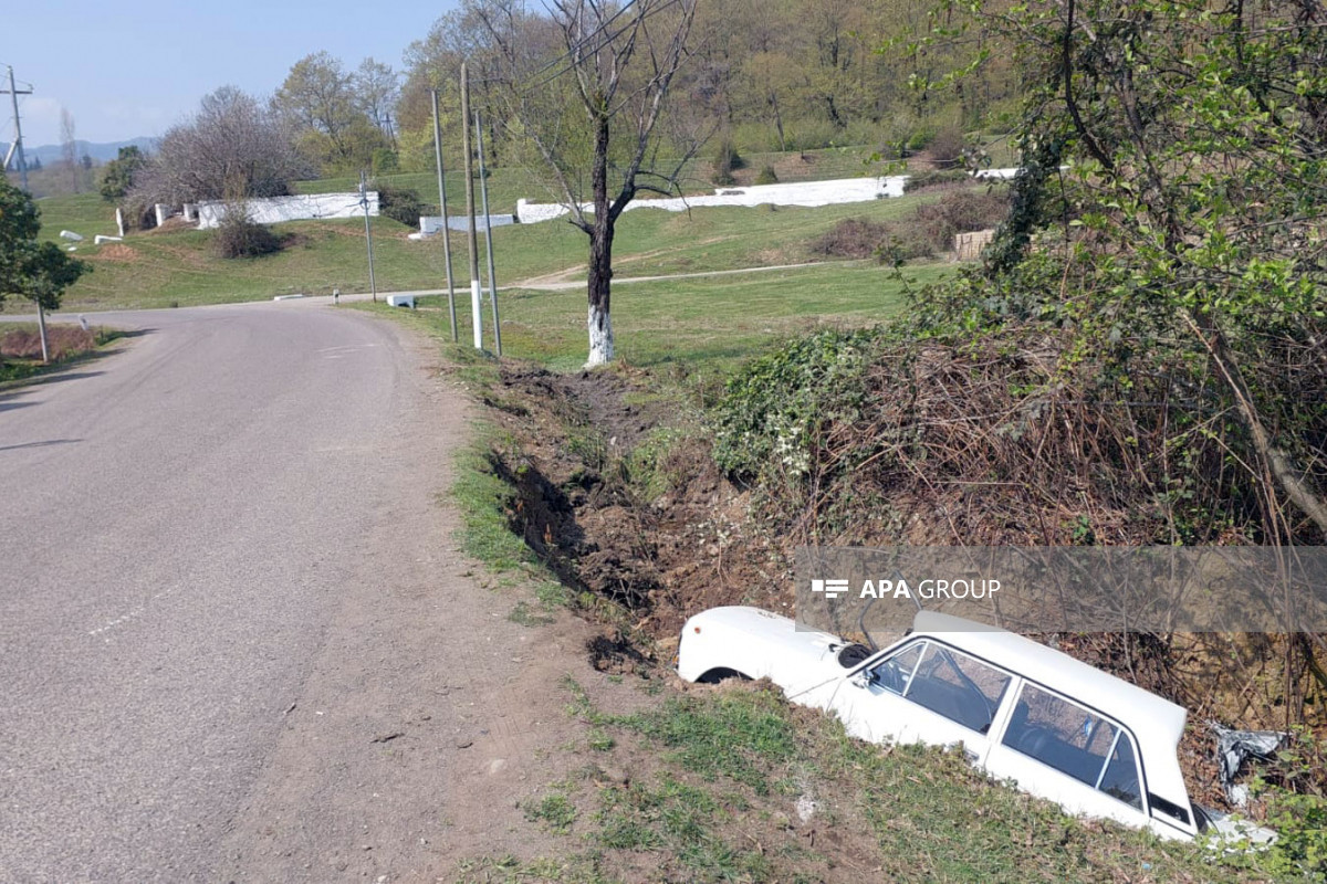 ​​​​​​​Lənkəranda yol qəzasında 3 nəfər xəsarət alıb - FOTO 