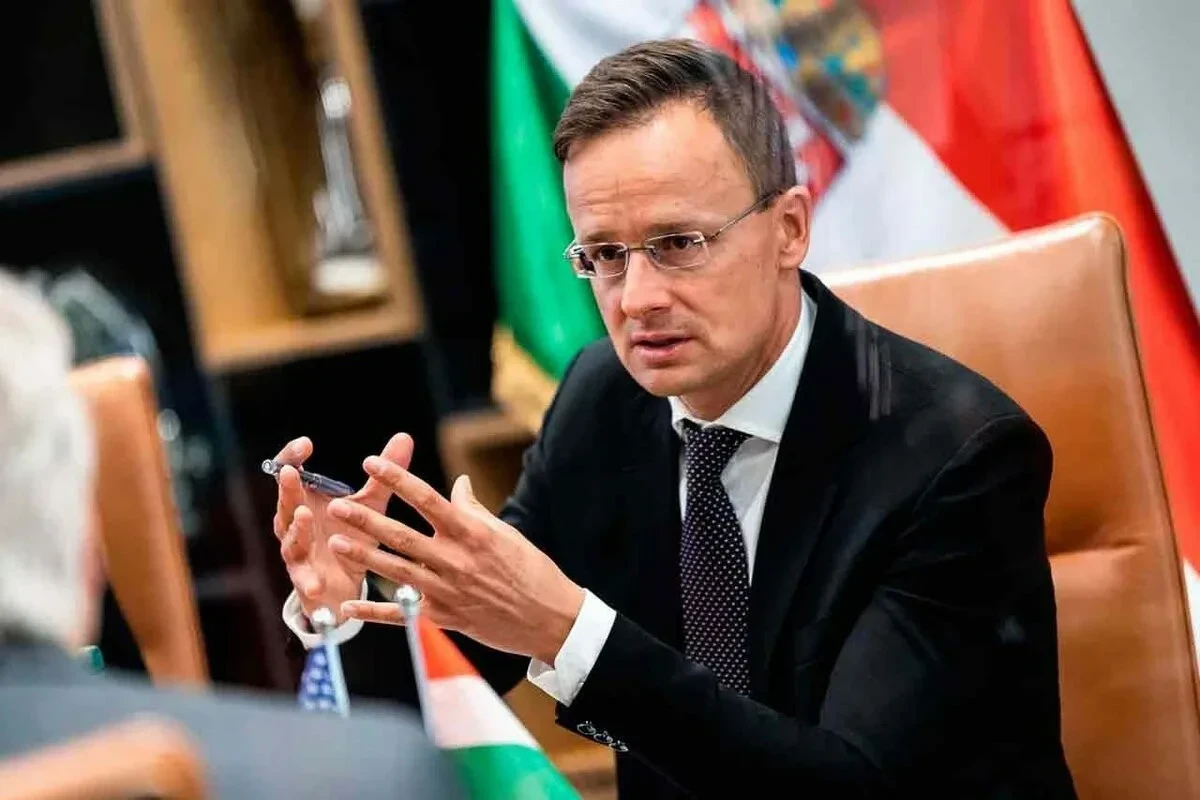 Macarıstanın xarici işlər və xarici iqtisadi əlaqələr naziri Peter Siyarto