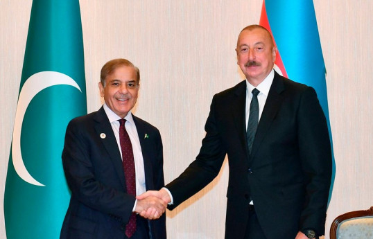 Şahbaz Şərif Azərbaycan Prezidentini təbrik edib