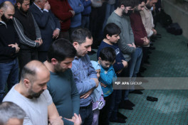 Ramazan ayının başa çatması ilə əlaqədar məscidlərdə bayram namazı qılınıb - YENİLƏNİB-1  - FOTOLENT 