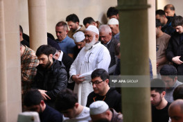 Ramazan ayının başa çatması ilə əlaqədar məscidlərdə bayram namazı qılınıb - YENİLƏNİB-1  - FOTOLENT 