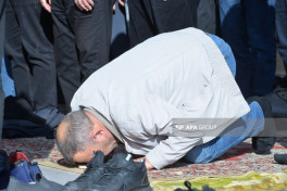 Ramazan ayının başa çatması ilə əlaqədar məscidlərdə bayram namazı qılınıb - YENİLƏNİB-1  - FOTOLENT 