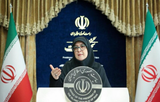 Fatimeh Mohacerani, İran hökumətinin sözçüsü