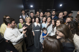 Leyla və Arzu Əliyevalar “Yalnız mədəniyyət” adlı musiqili-bədii gecədə iştirak ediblər - FOTO 