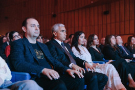 Leyla və Arzu Əliyevalar “Yalnız mədəniyyət” adlı musiqili-bədii gecədə iştirak ediblər - FOTO 