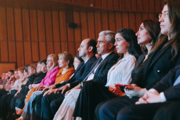 Leyla və Arzu Əliyevalar “Yalnız mədəniyyət” adlı musiqili-bədii gecədə iştirak ediblər - FOTO 