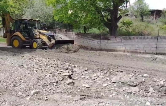 Naxçıvanda güclü yağış nəticəsində bəzi yollarda problem yaranıb - FOTOLENT 