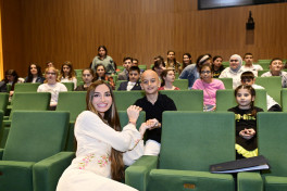 Leyla Əliyeva və Arzu Əliyeva həssas qruplara aid şəxslərin yaradıcılıq prosesi ilə tanış olublar