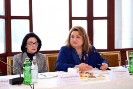 “Musiqi və incəsənət məktəblərində müəllim keyfiyyəti” mövzusunda dəyirmi masa keçirilib - FOTO 